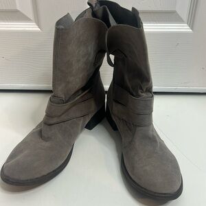 Just Fab Selene 9.5 Ankle Buckle Boots Gray